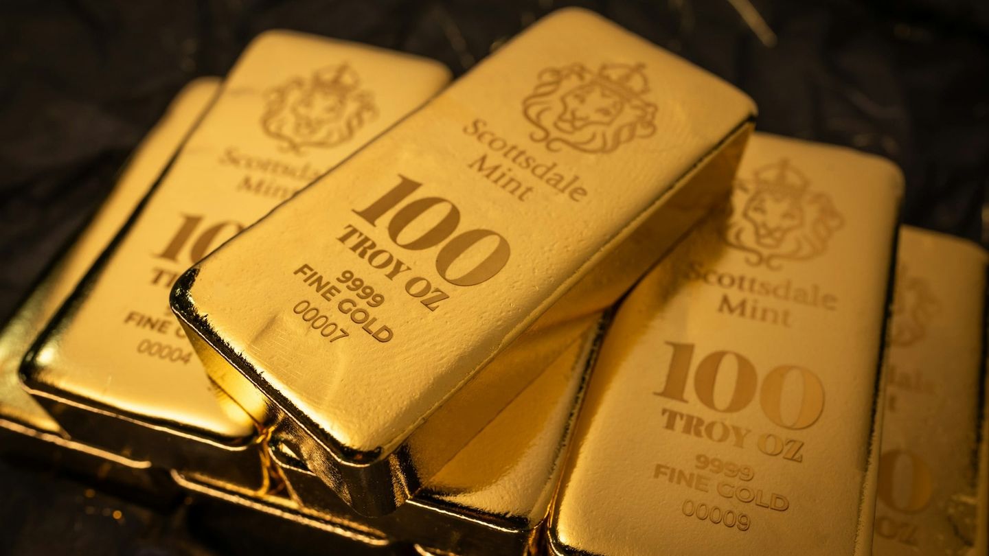 Shiny gold bar in sunlight