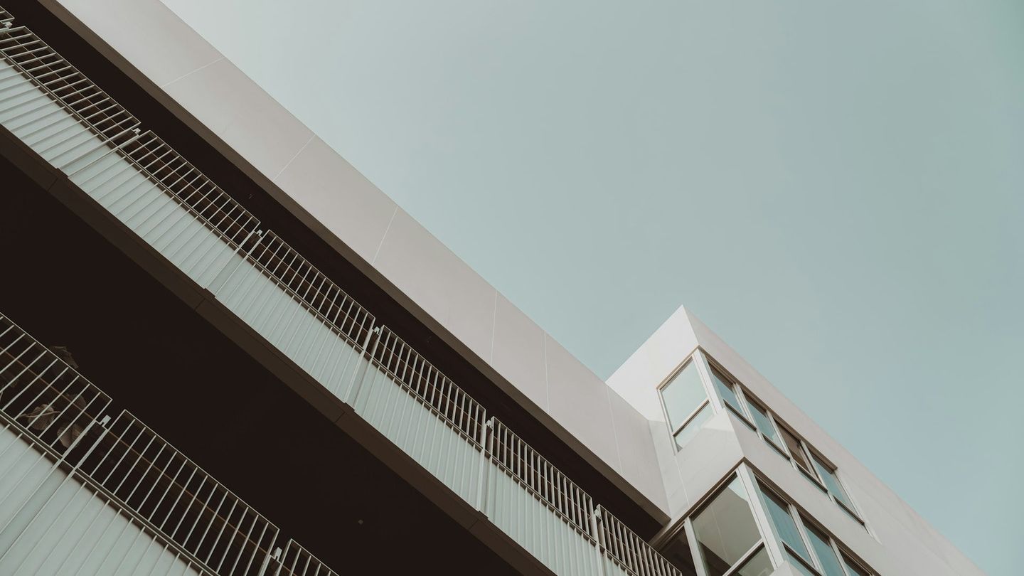 Modern skyscraper under bright daylight