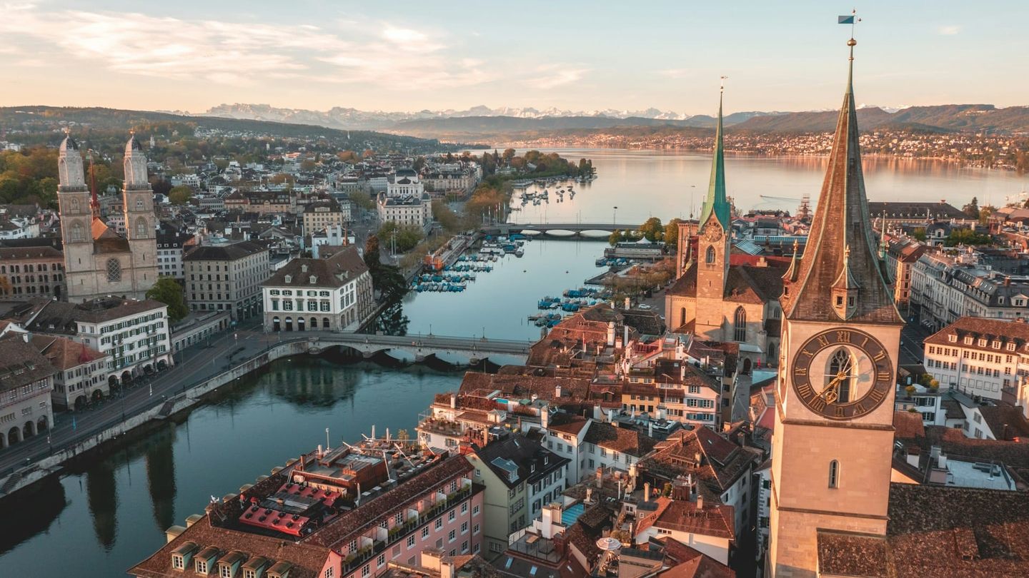 Switzerland Moves Toward 24/7 Stocks