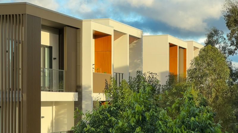 Striking modular building in daylight